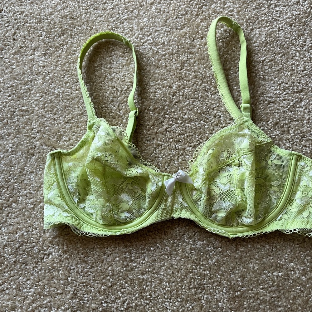 Lace green Victoria’s Secret bra